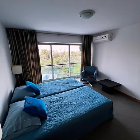 Apartamento Oceano Atlântico 2 *